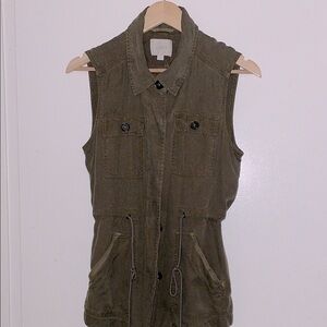 LOFT Olive Sleeveless Jacket, women’s Small perfect 4 layering NWT